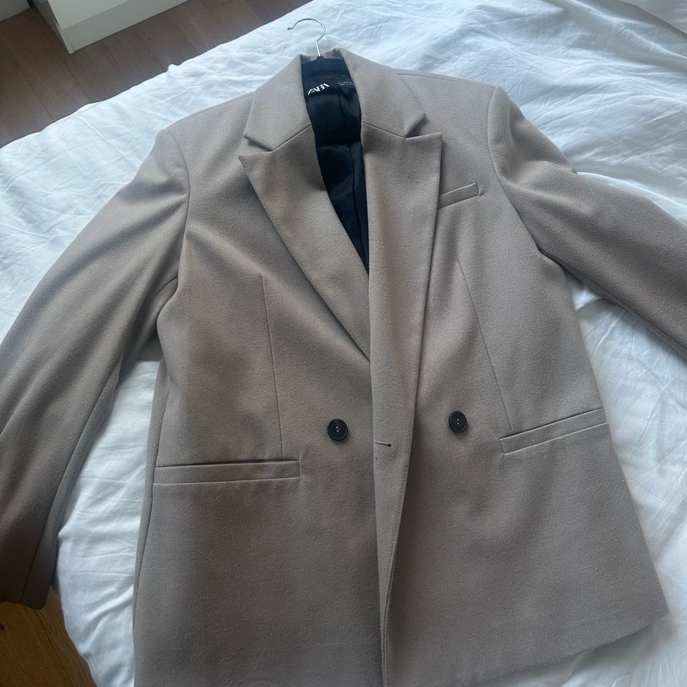 Zara oversized padded shoulder blazer